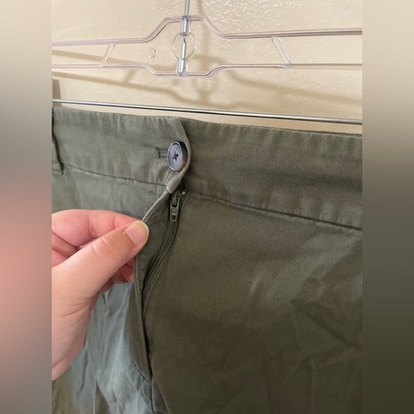 ✨Women’s Loft Outlet Green Shorts Size 16 - Picture 4 of 9